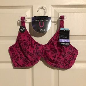 3/$40 Bras - 🆕 NWT Smoothing Bali Bra